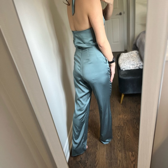 BNWT Satin halter jumpsuit - Picture 2 of 9